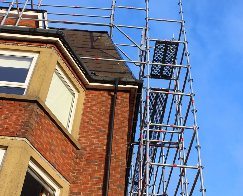 System Scaffolding project with edge protection